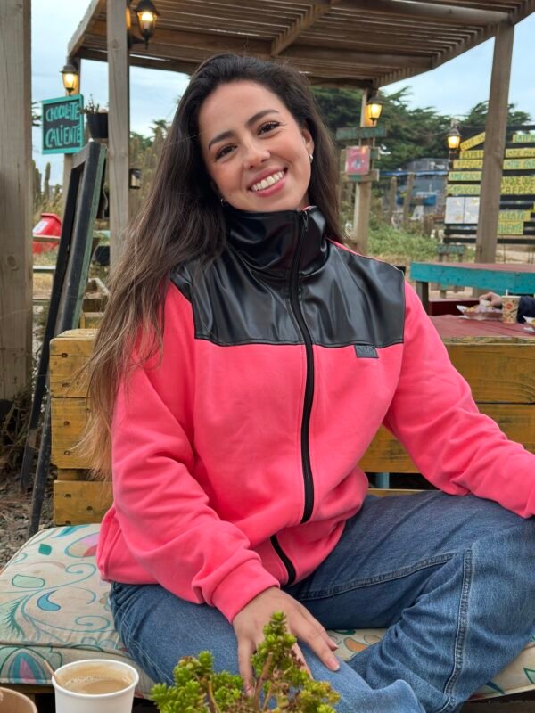 – ICONIC- POLERON MUJER ROSA CUERINA | NIZA CHILE